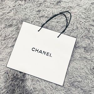 NEW • Chanel • Small Shopping Bag White Black